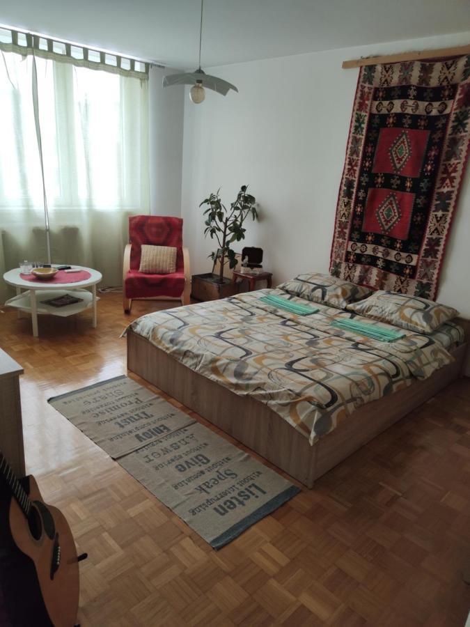 Apartmani Nina SJJ Exterior foto