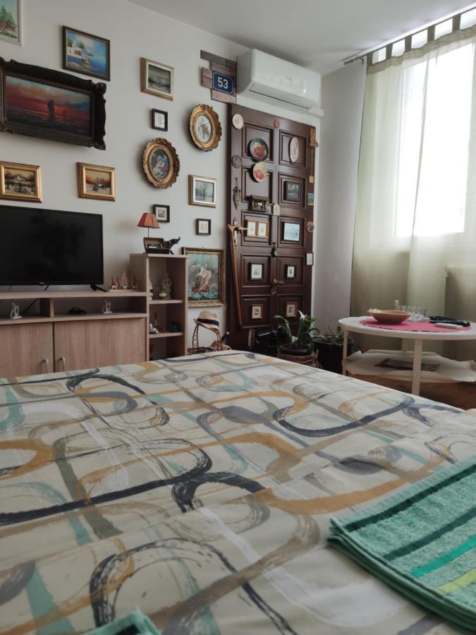 Apartmani Nina SJJ Exterior foto